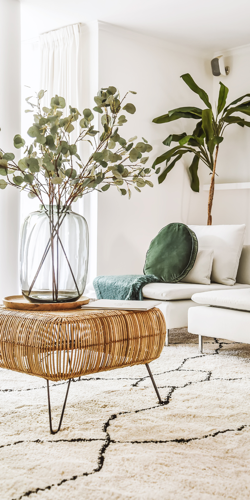 quantico pointe apartments Table and Chair with Flower Vase